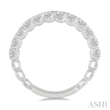 1 Ctw Round Cut Diamond Wedding Band in Platinum