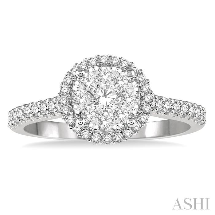 Round Shape Halo Lovebright Essential Diamond Engagement Ring