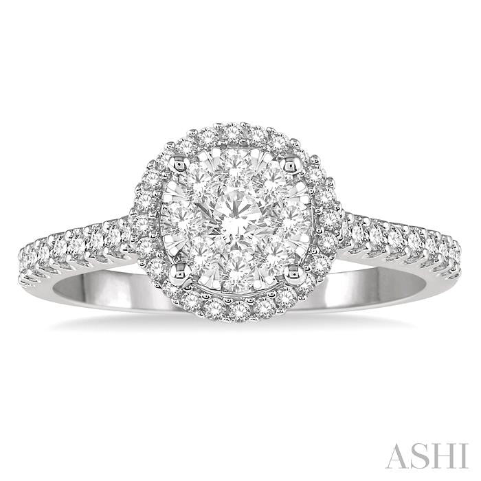Round Shape Halo Lovebright Essential Diamond Engagement Ring