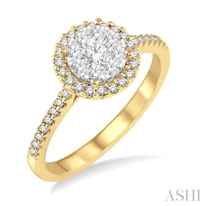 Round Shape Halo Lovebright Essential Diamond Engagement Ring