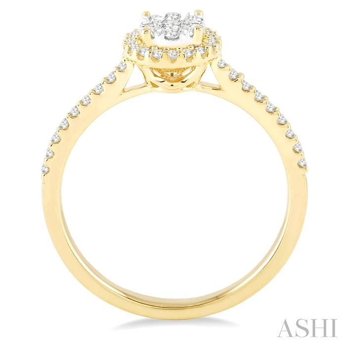 Round Shape Halo Lovebright Essential Diamond Engagement Ring