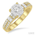 Round Shape Lovebright Diamond Engagement