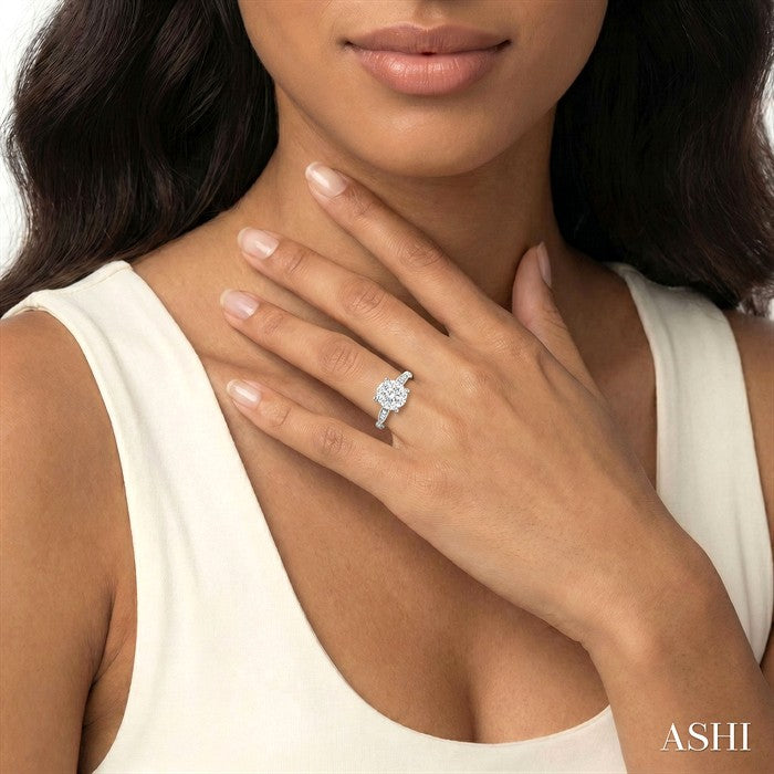Round Shape Lovebright Diamond Engagement Ring