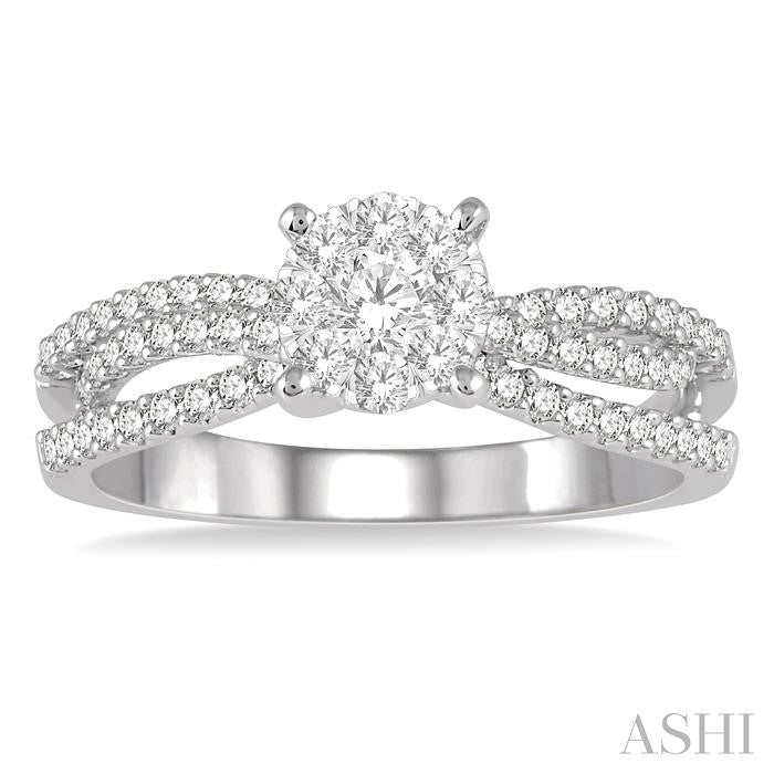 Round Shape Lovebright Diamond Engagement Ring