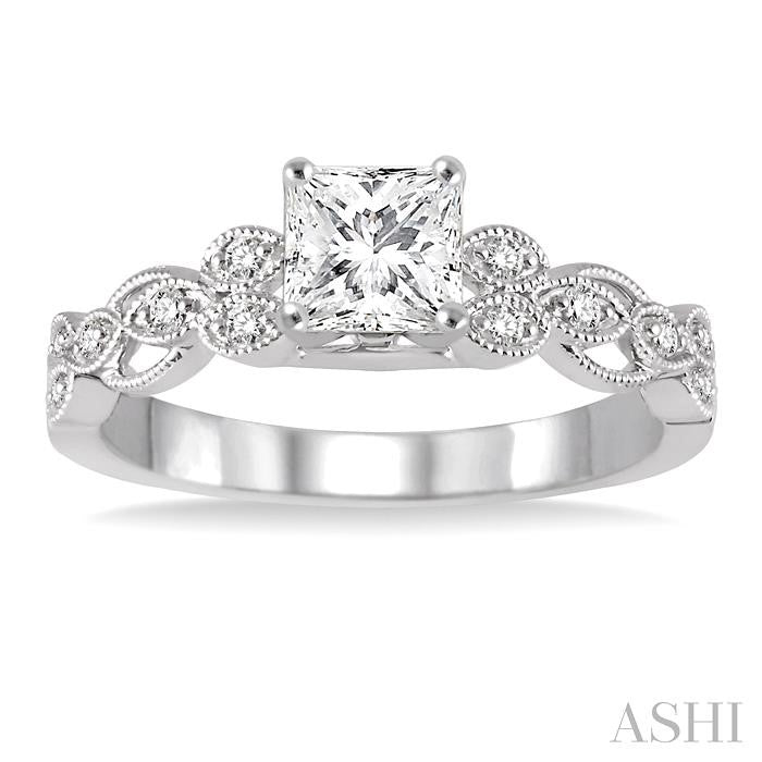 Princess Shape Diamond Engagement Ring