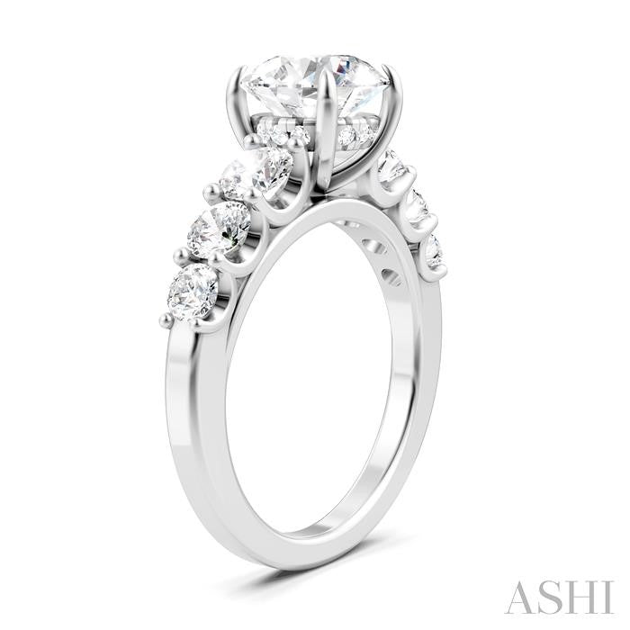 Round Shape Semi-Mount Diamond Engagement Ring