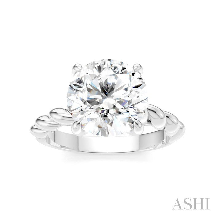 Round Shape Semi-Mount Diamond Engagement Ring