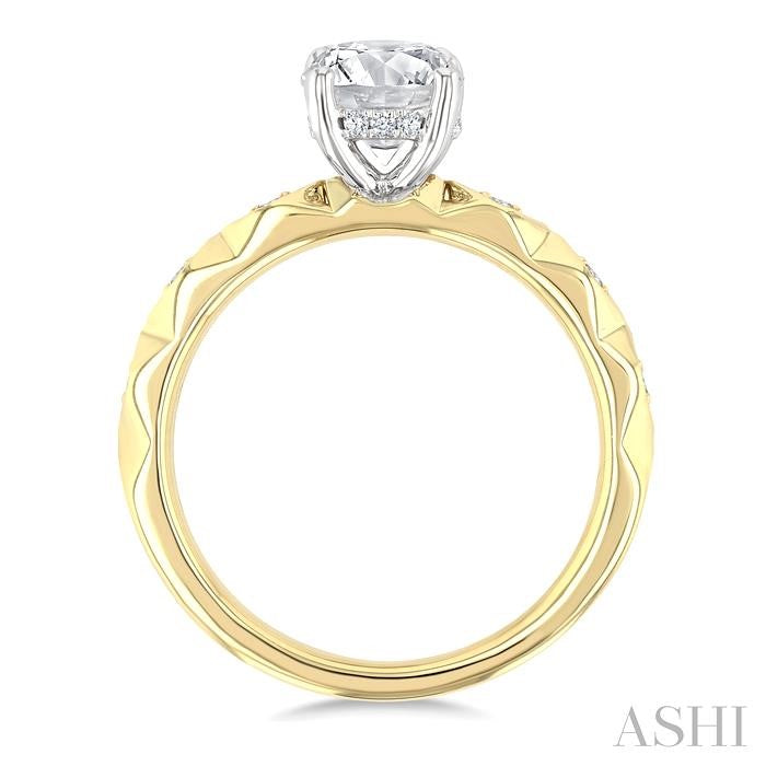Round Shape Semi-Mount Diamond Engagement Ring