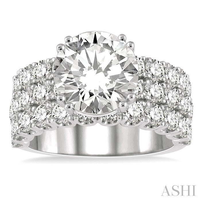Round Shape Semi-Mount Diamond Engagement Ring