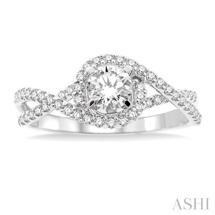 Round Shape Halo Diamond Engagement Ring