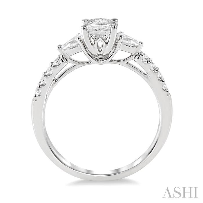 Oval Shape Semi-Mount Diamond Engagement Ring