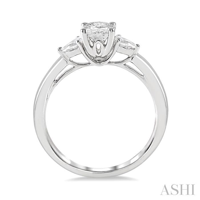 Oval Shape Semi-Mount Diamond Engagement Ring