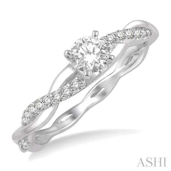 Round Shape Diamond Engagement Ring