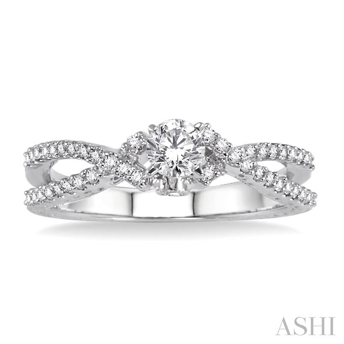Round Shape Diamond Engagement Ring