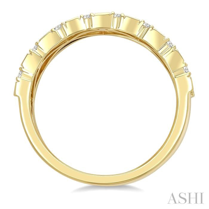 Grid Baguette Diamond Fashion Band