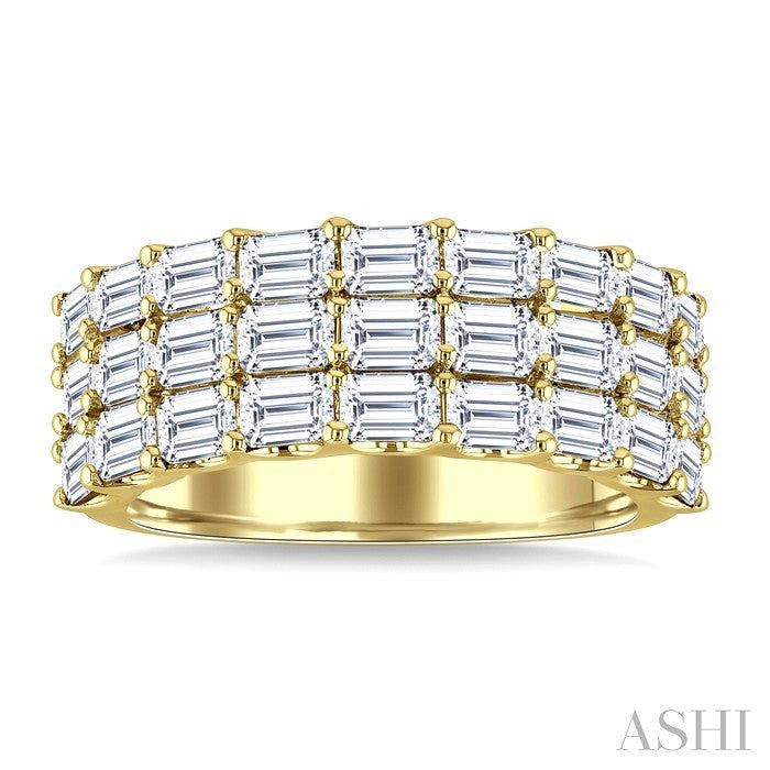 Bold Emerald Shape 3 Row Diamond Band