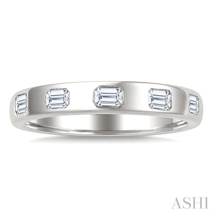Bold Emerald Shape 5 Stone Bezel Set Diamond Band