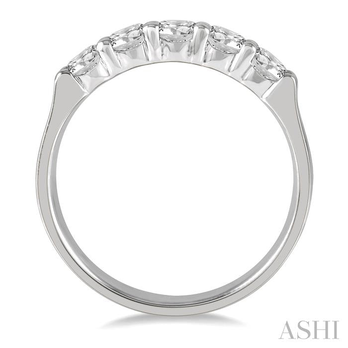 Round Shape 5 Stone Diamond Wedding Band