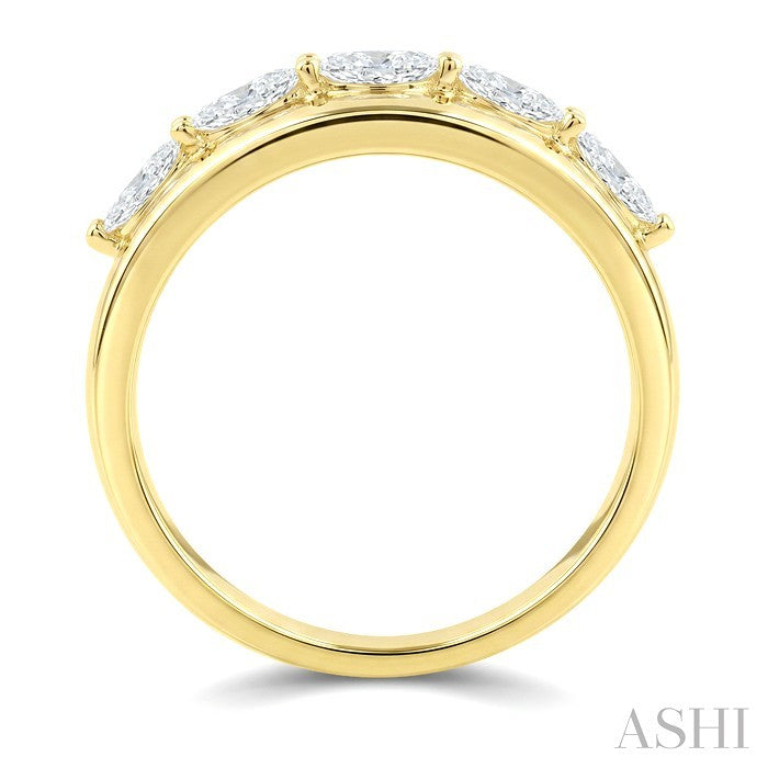 Marquise Shape 5 Stone Diamond Fashion Band