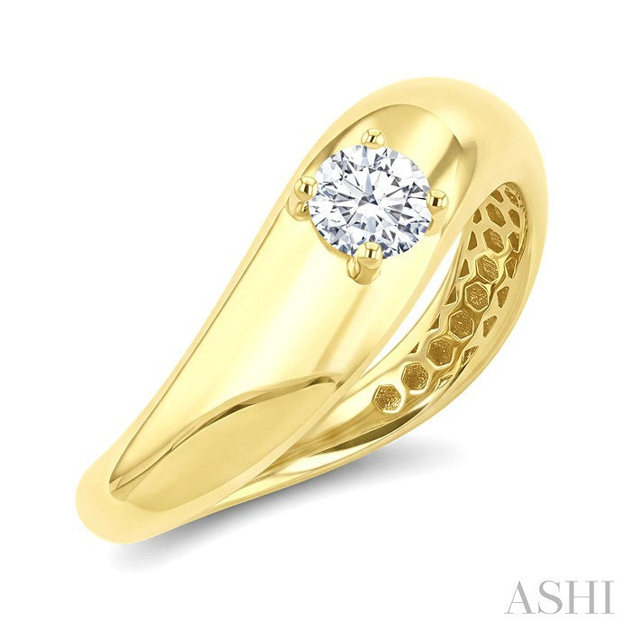 Curved Diamond Fashion Ring