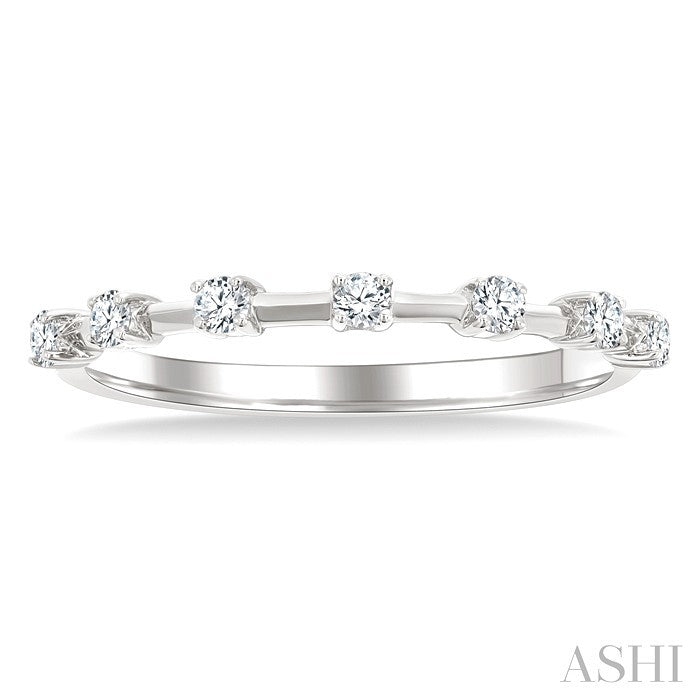 Floating Diamond Fashion Band