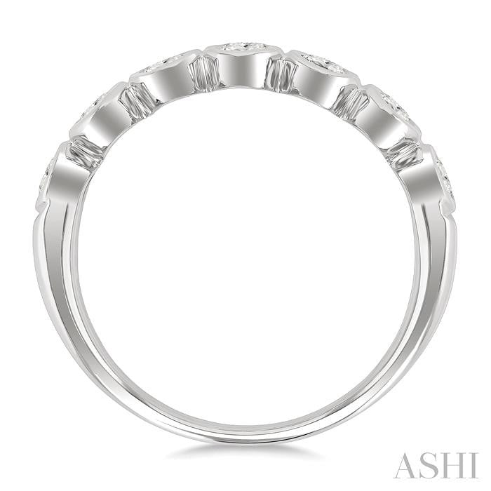7 Stone Oval Shape Bezel Set Diamond Band