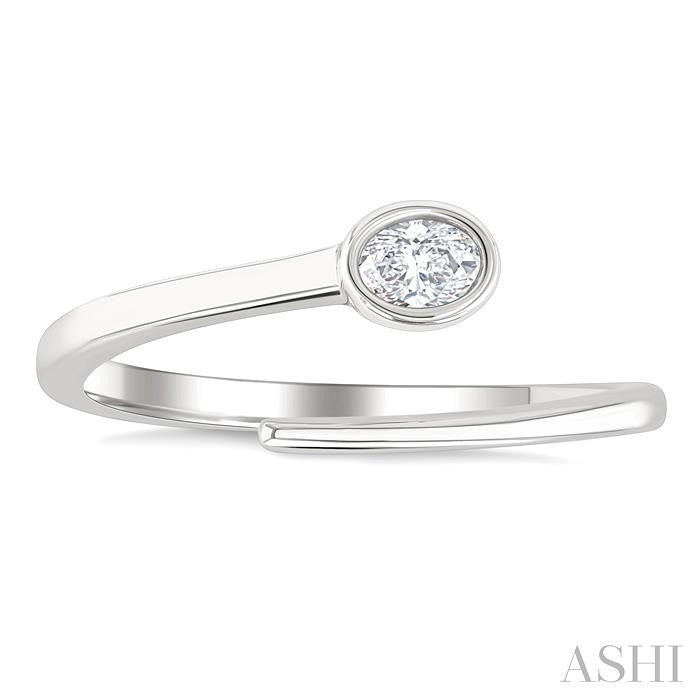Oval Shape Bezel Bypass Diamond Fashion Ring
