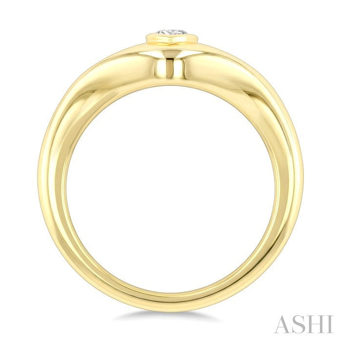 Golden Glow Pear Shape Diamond Fashion Signet Ring
