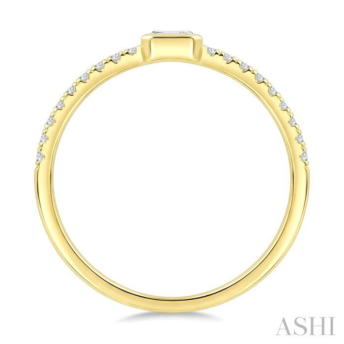 Luna Bezel Emerald Shape Diamond Fashion Ring