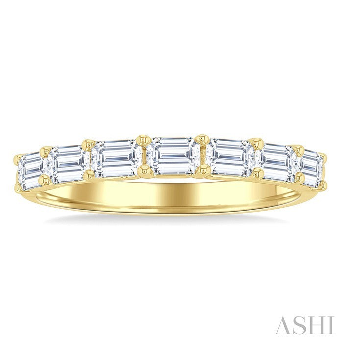 Emerald Shape East-West Diamond Fashion Band