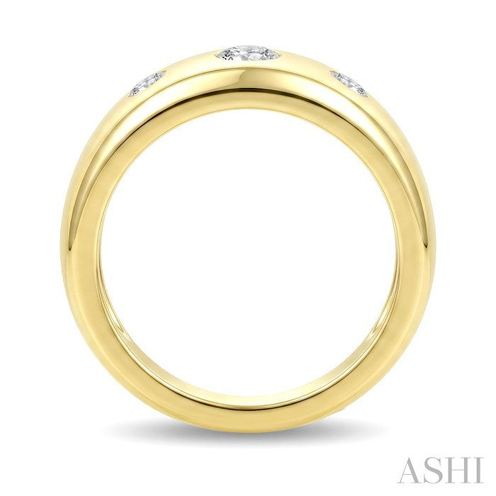 Aeris Gold 3 Stone Diamond Fashion Ring