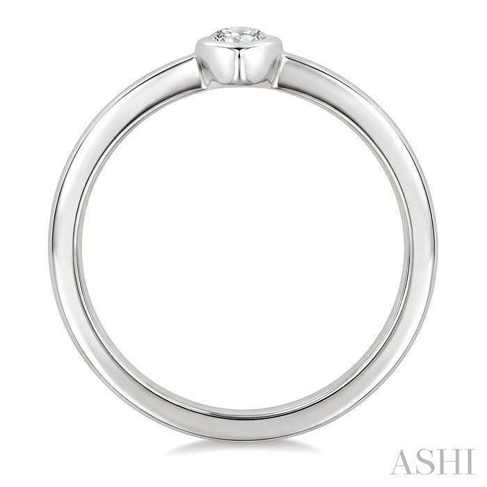 Heart Shape Bezel Set Diamond Fashion Ring