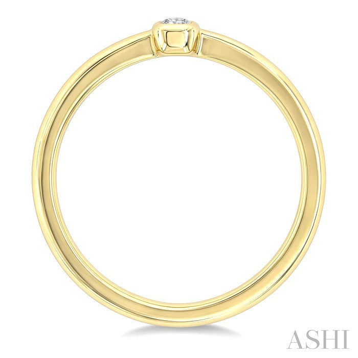 Emerald Shape Bezel Set Diamond Fashion Ring