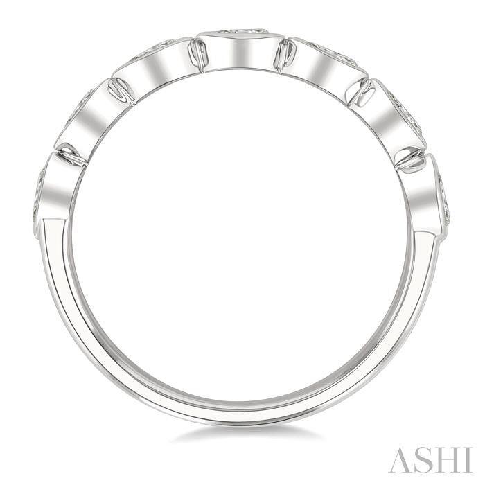 Pear Shape East-West Bezel Set Diamond Fashion Band