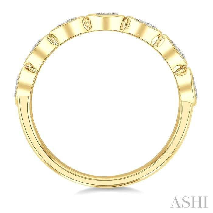 Pear Shape East-West Bezel Set Diamond Fashion Band