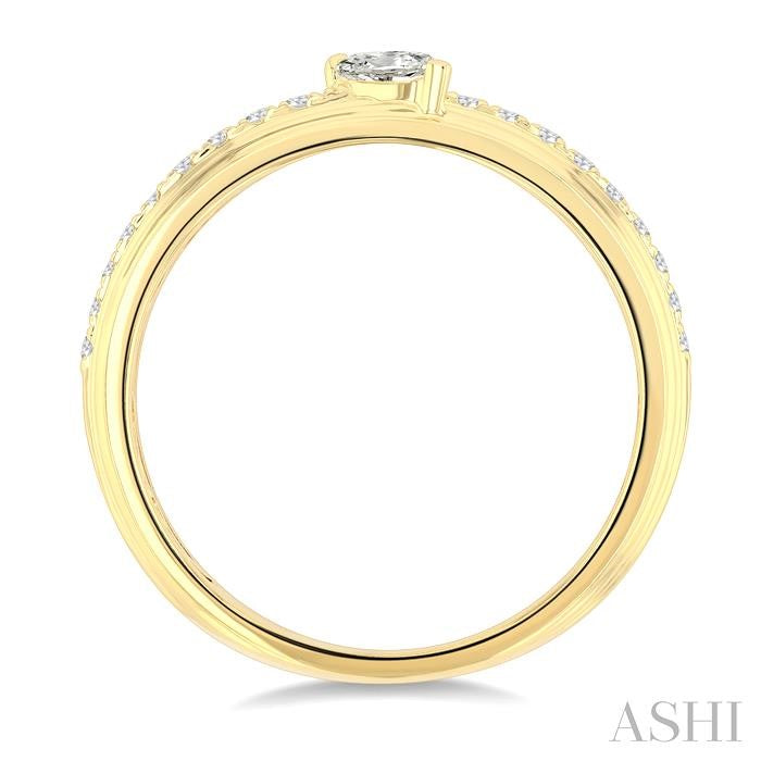 Pear Shape Diamond Fashion Band