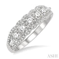 Round Shape 5 Stone Diamond Fashion Ring