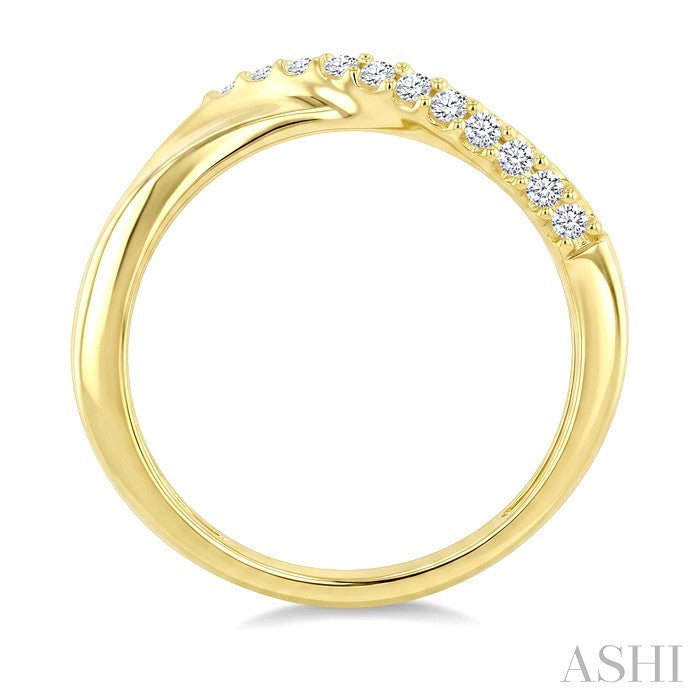Twisted Diamond Fashion Band