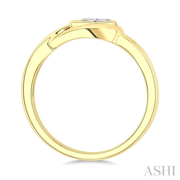 Pear Shape Diamond Fashion Ring