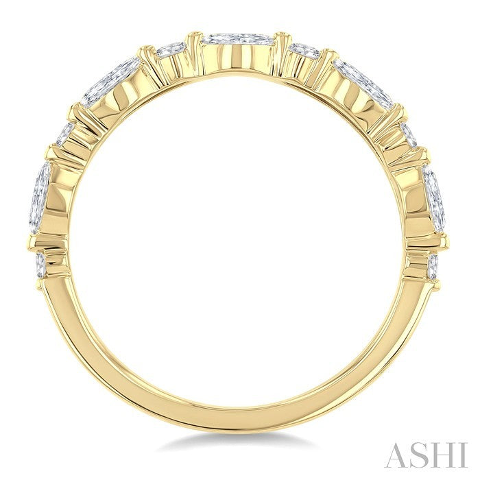 V-Shaped Bold Diamond Fashion Band