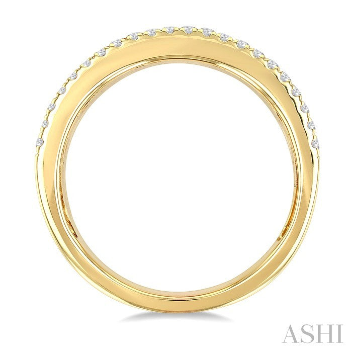 Bold Emerald Shape Diamond Fashion Band