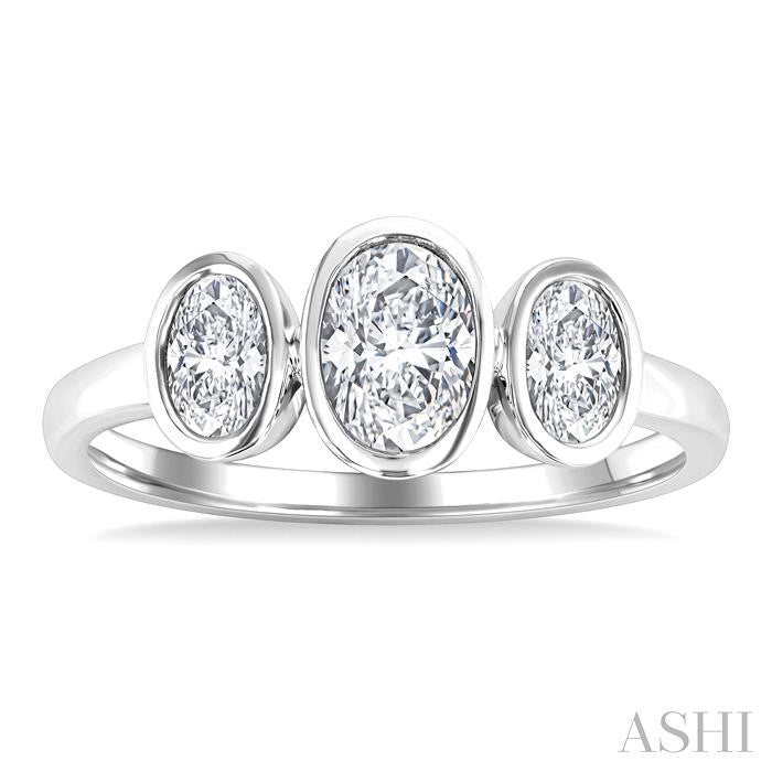 Oval Shape 3 Stone Diamond Fashion Ring