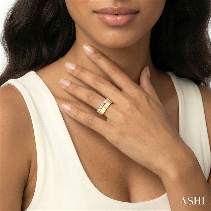 Pear Shape Diamond Fashion Wide Band