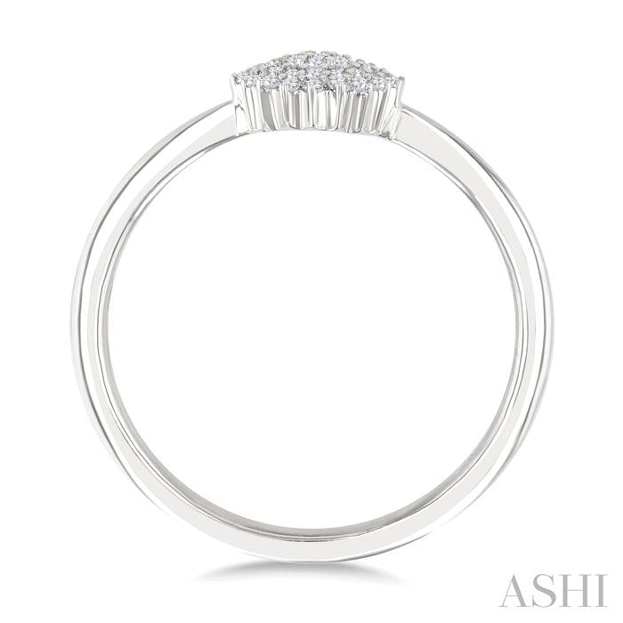 Round Shape Petite Cluster Diamond Fashion Ring