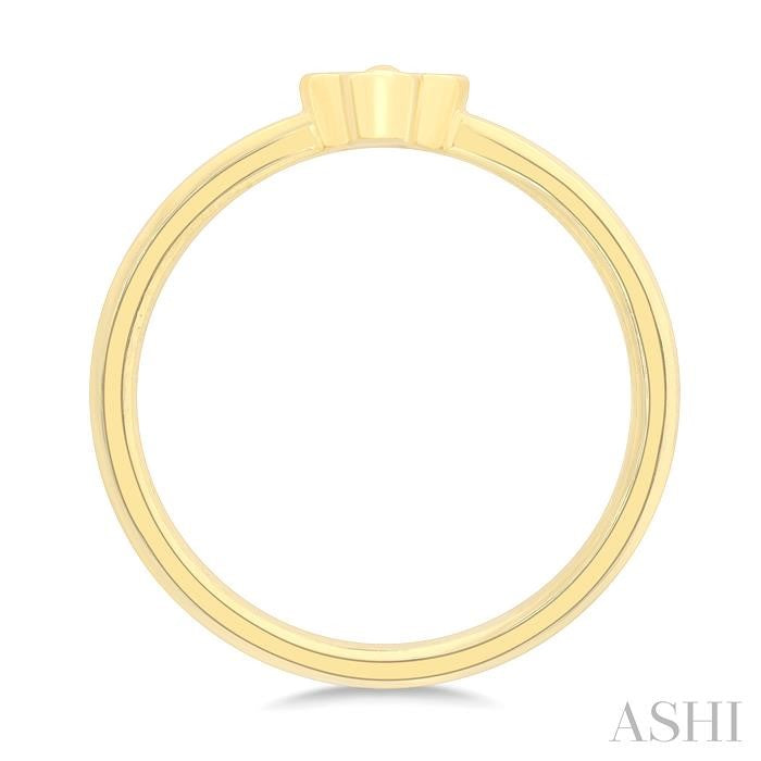 Petite Clover Diamond Fashion Ring