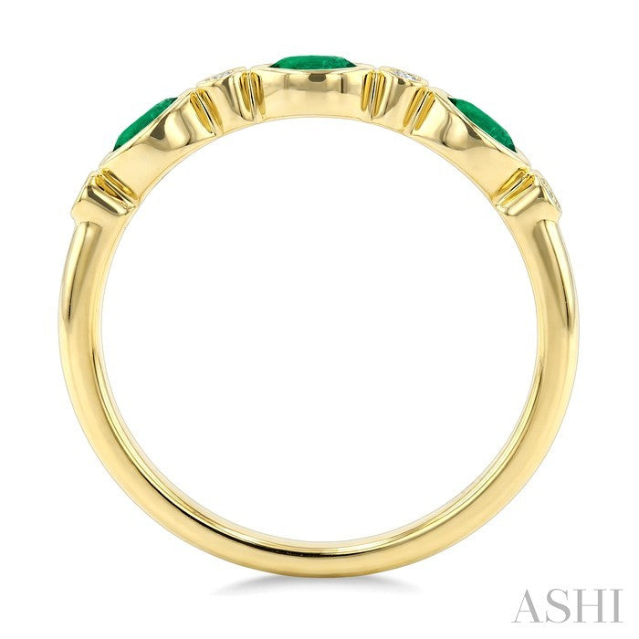 Oval Shape Bezel Gemstone & Diamond Fashion Band