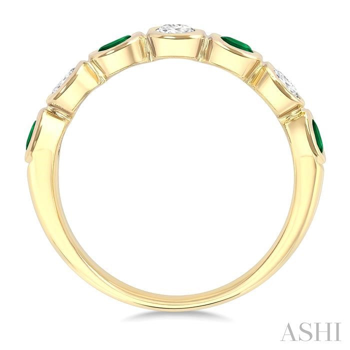 7 Alternate Oval Shape Gemstone & Diamond Fashion Band
