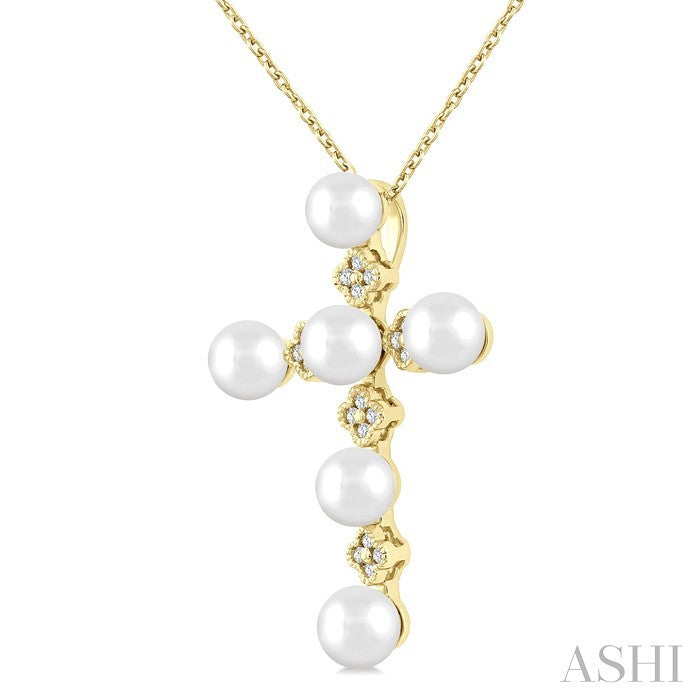 Cross Pearl & Diamond Fashion Pendant