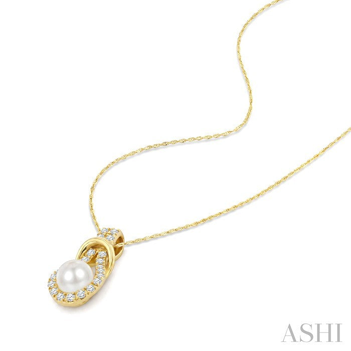 Pearl & Diamond Fashion Pendant