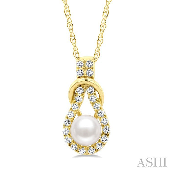 Pearl & Diamond Fashion Pendant